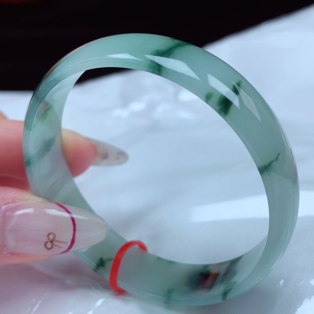 翡翠手镯未镶嵌53圈