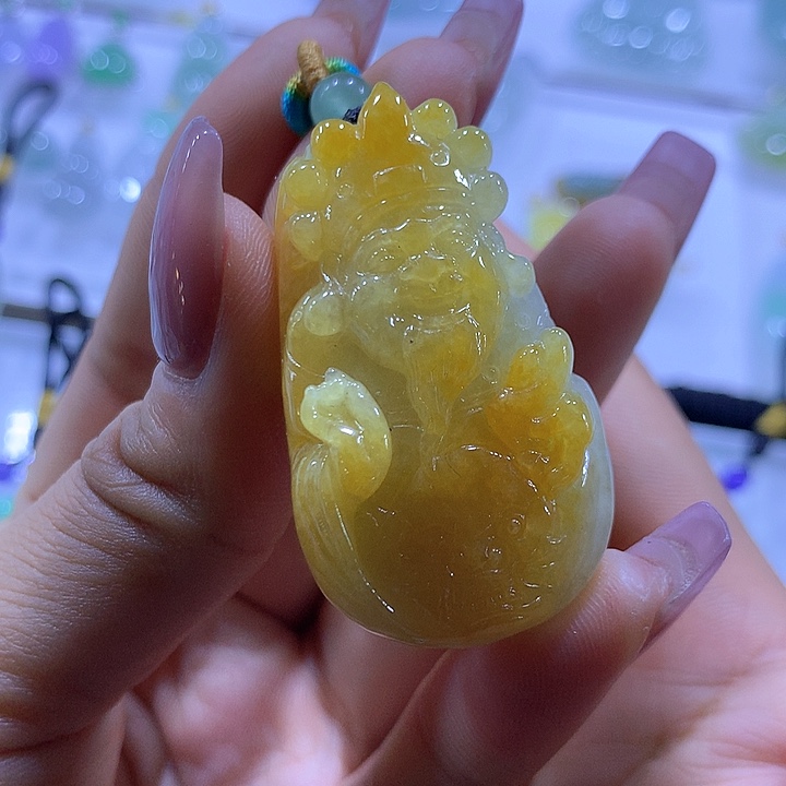 翡翠颈饰未镶嵌天然翡翠A货吊坠