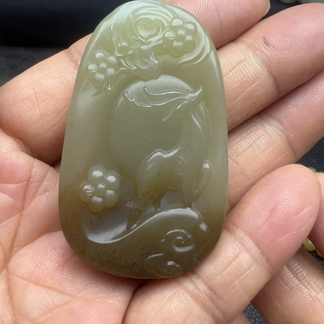 和田玉（糖玉）未镶嵌吊坠(不含链)