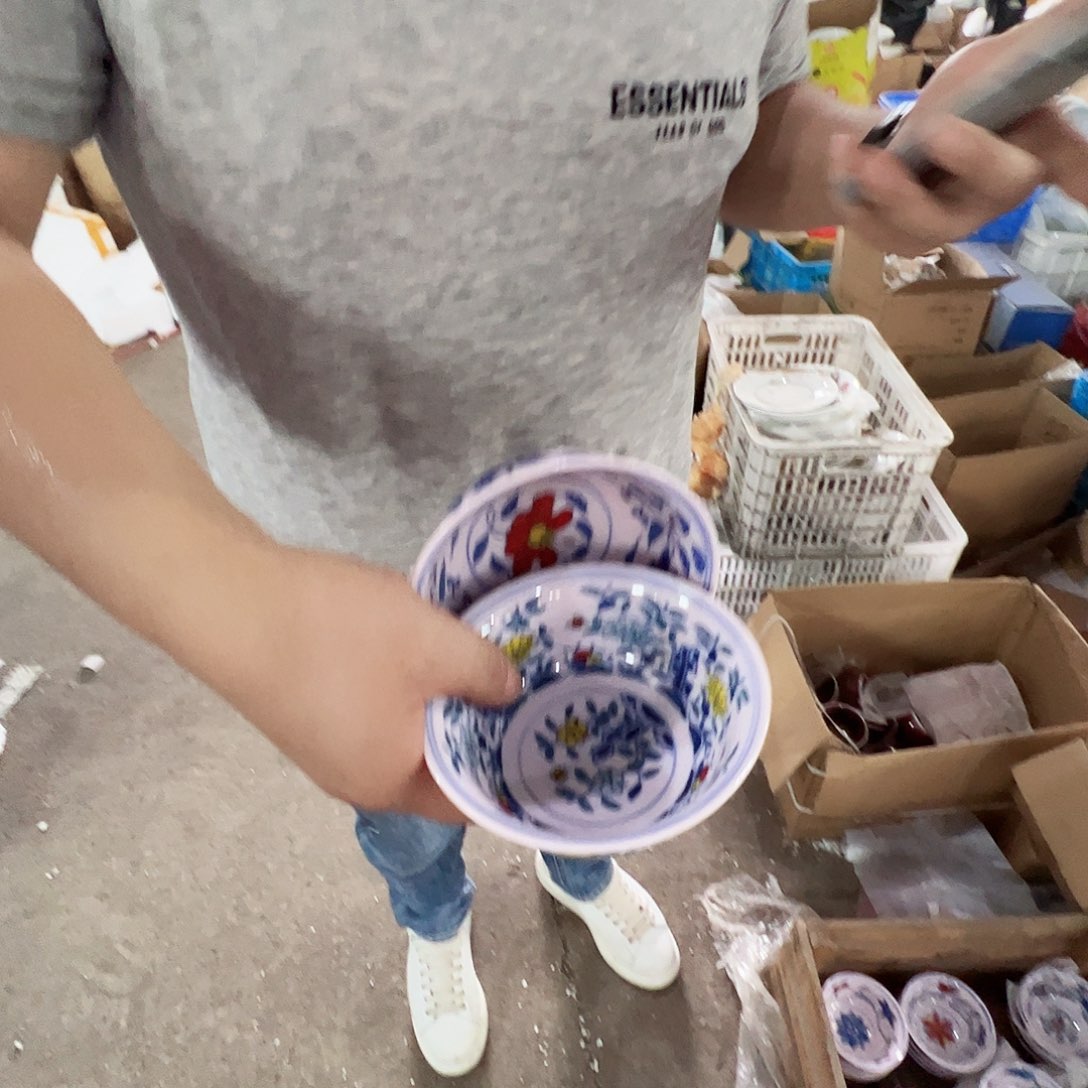 瓷片景德镇陶瓷红希希米饭碗2只（画片不挑）