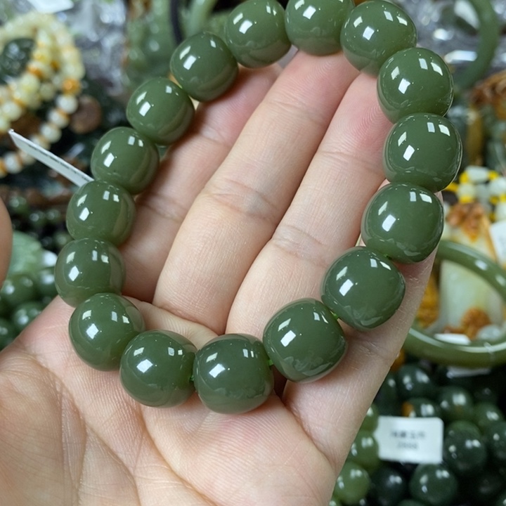 透闪石质玉手串未镶嵌牧****d