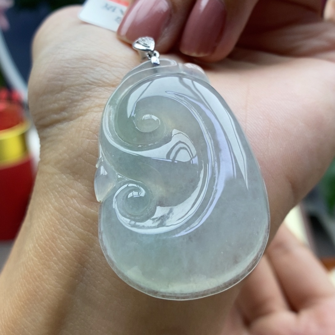 颈饰18K金镶嵌翡翠吊坠11