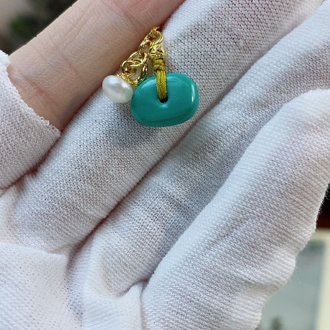 未镶嵌绿松石珠宝奇石