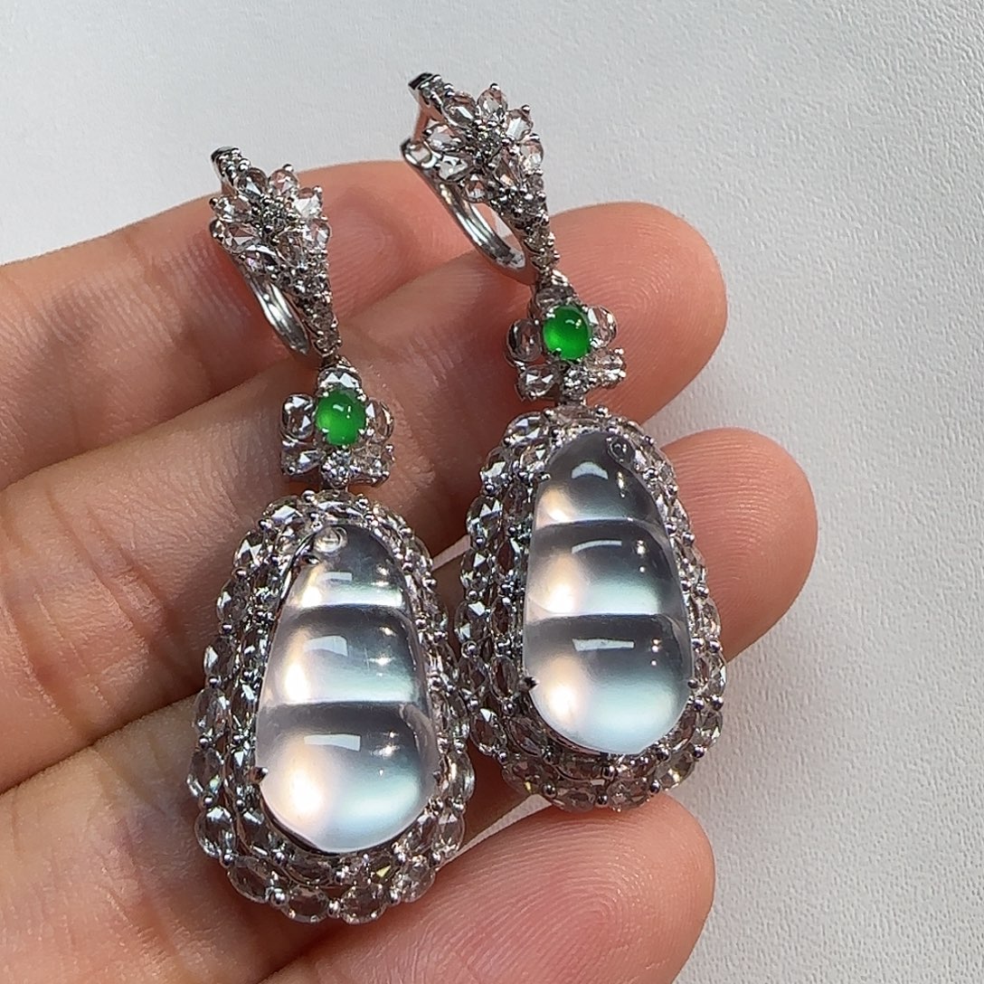 翡翠18K金镶嵌耳饰福豆