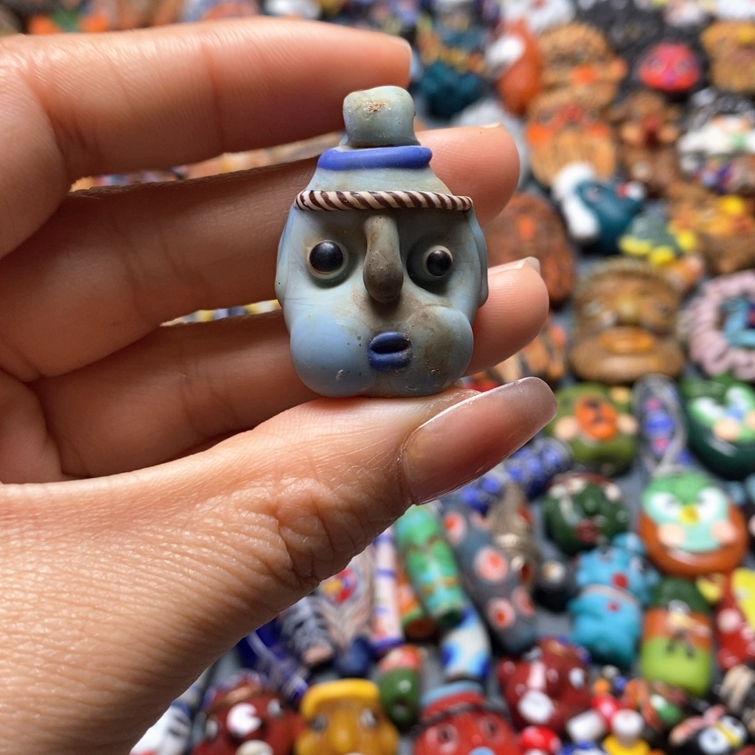 琉璃颈饰印度尼西亚嘟嘟脸