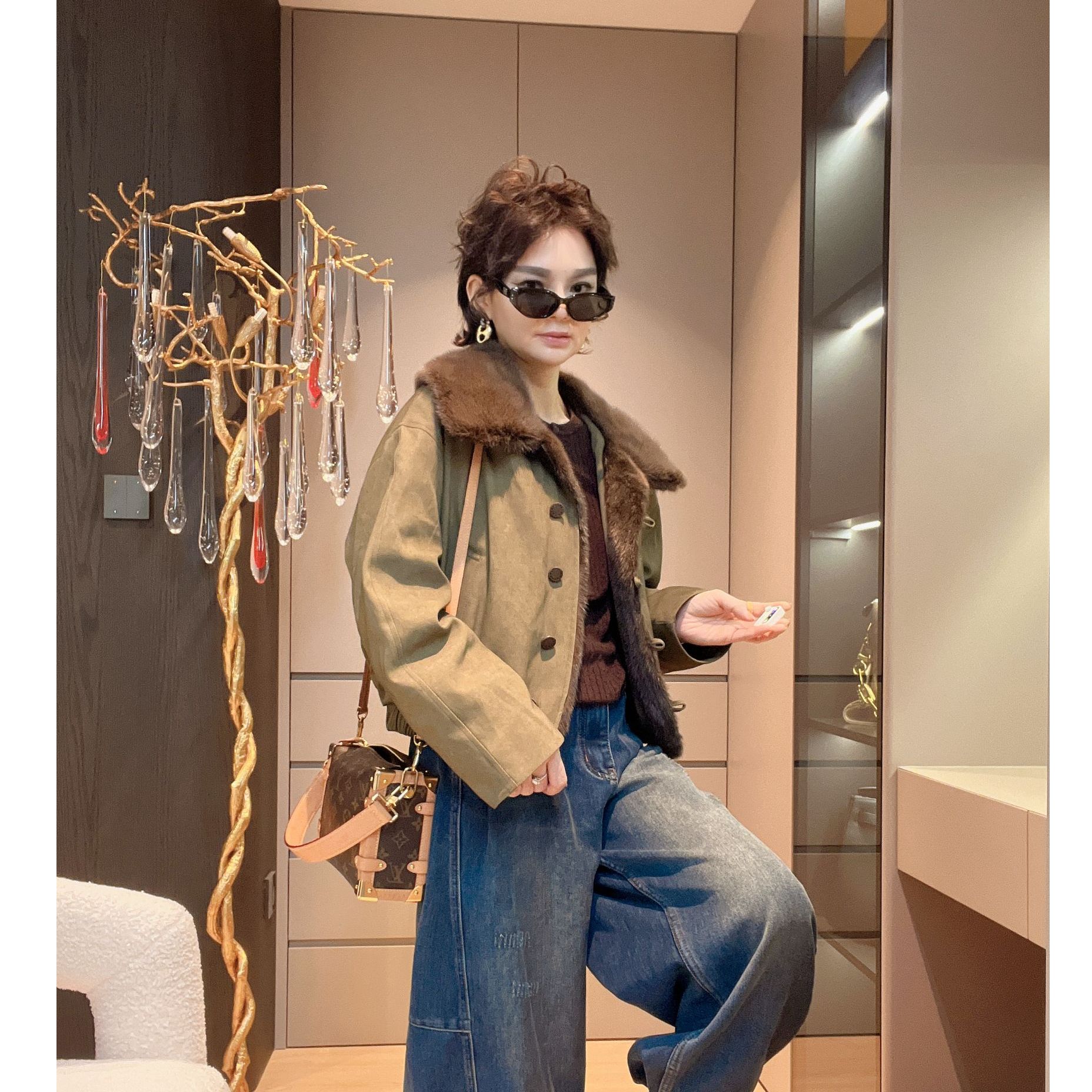 ZM25年单排扣冬季新款水貂毛领拼白鹅绒派克羽绒服2531