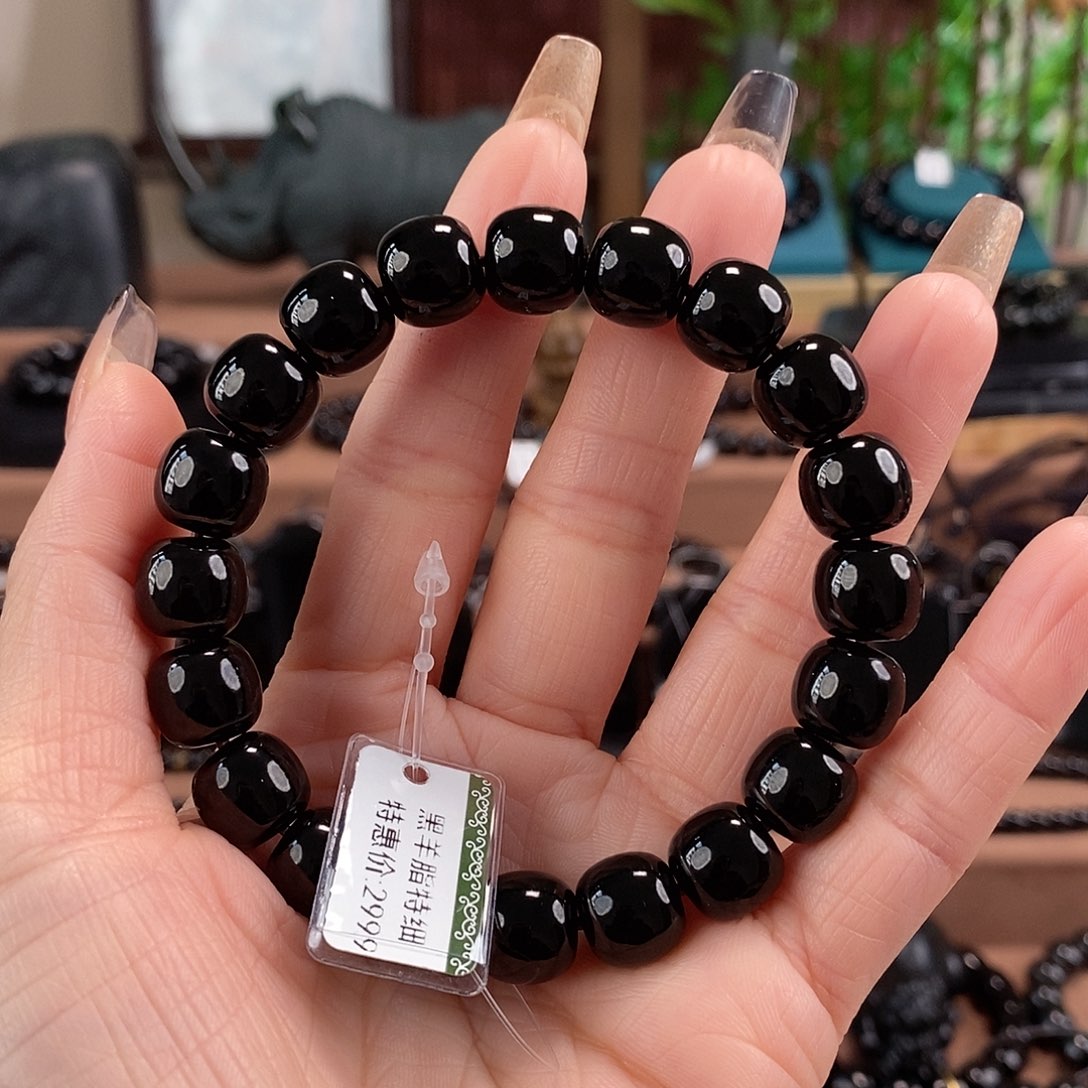 雪***使和田玉未镶嵌手链11又黑又细