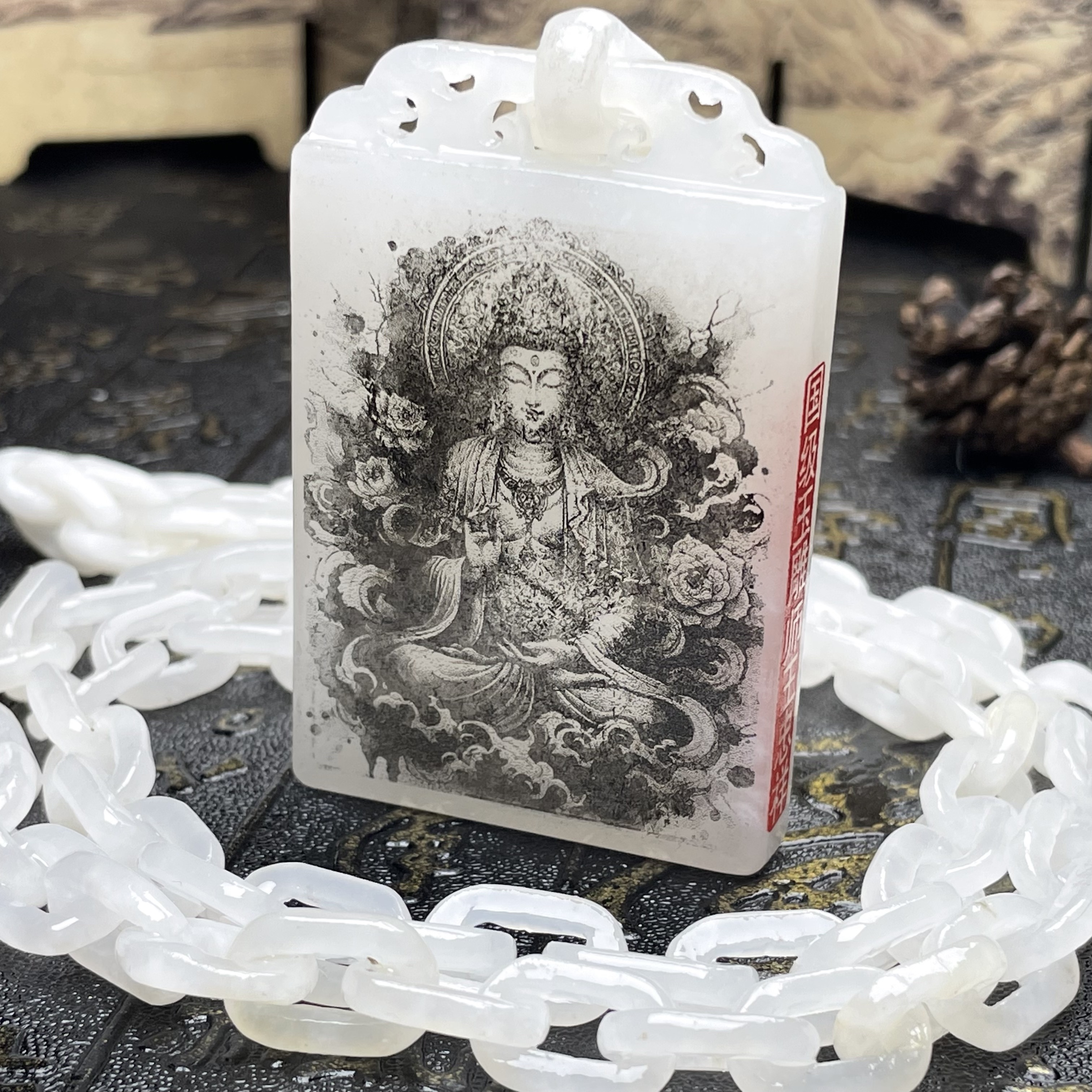 玉雕师王忠祥亲工新疆和田玉观音链子吊坠羊脂无事牌纯手工