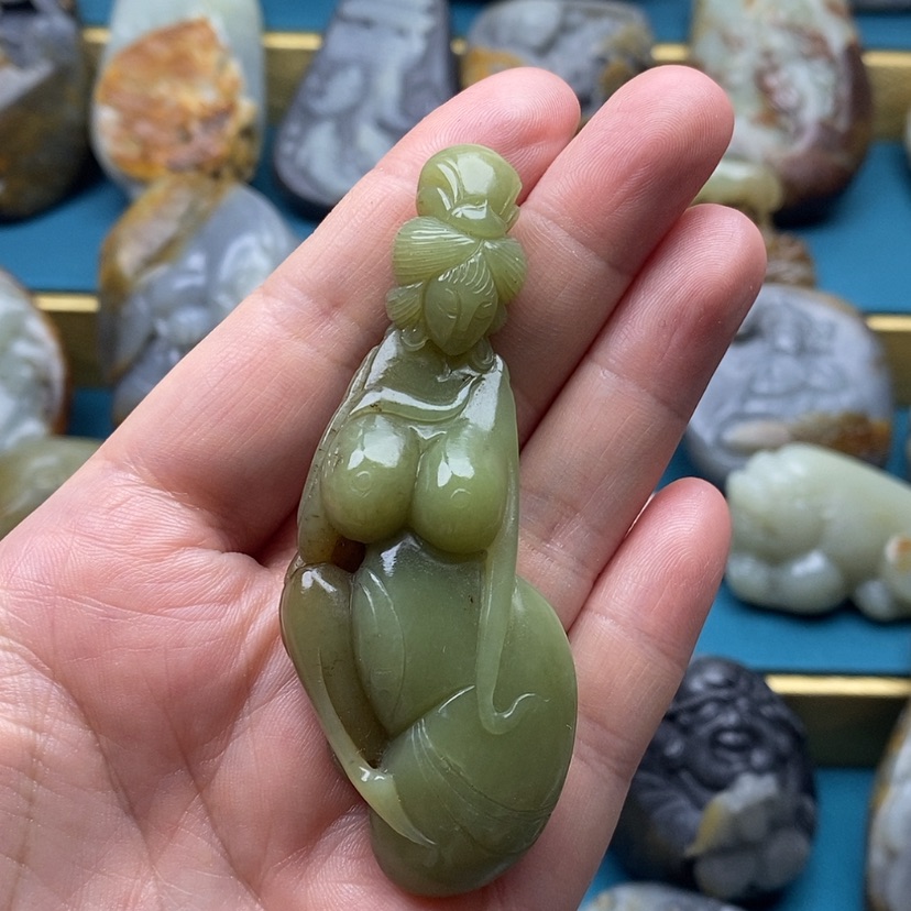 【闪购商品】和田玉未镶嵌挂件尉*