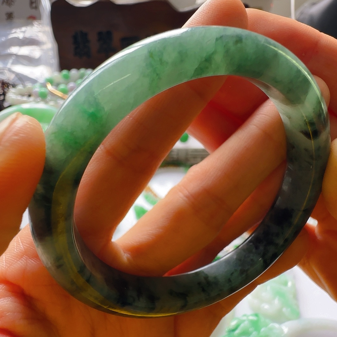 翡翠未镶嵌手镯翡翠399