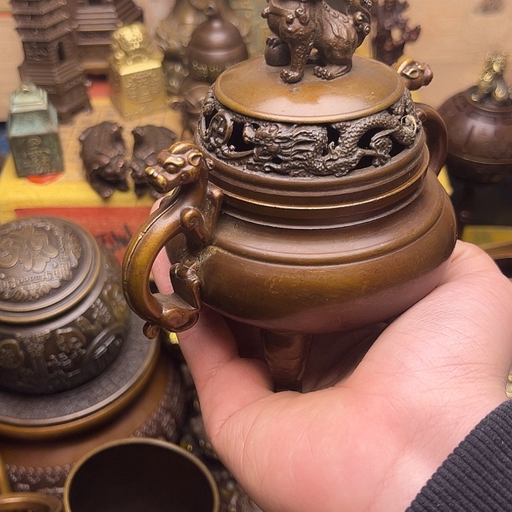 精美铜器点击下单