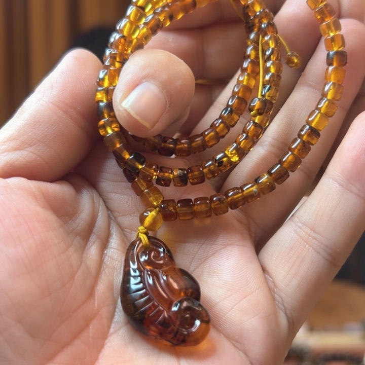 琥珀裸石未镶嵌抚顺0000