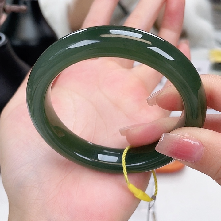 和田玉手镯57未镶嵌