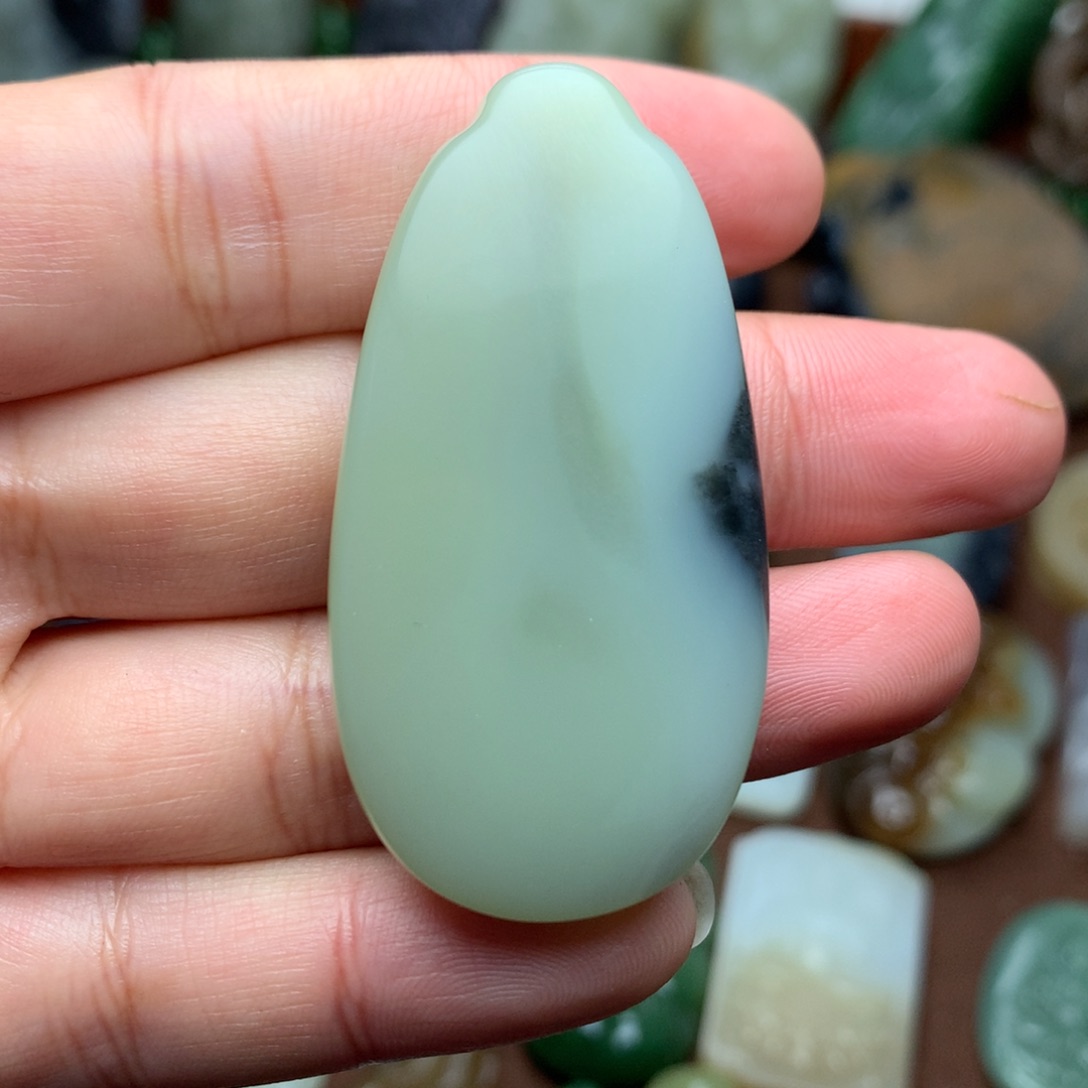 和田玉挂件未镶嵌