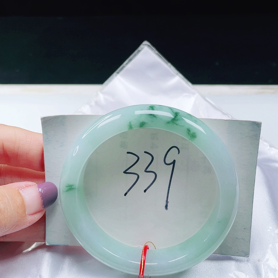 翡翠未镶嵌手镯缅甸翡翠56+