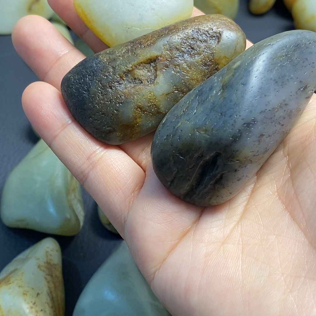 龙***和田玉未镶嵌挂件