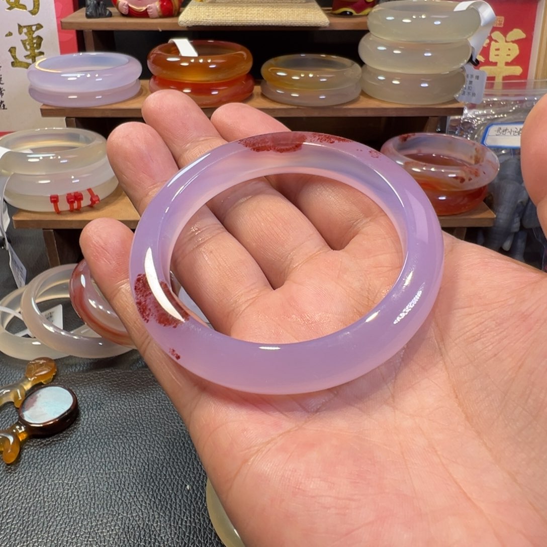 丁***当玛瑙/玉髓手镯未镶嵌