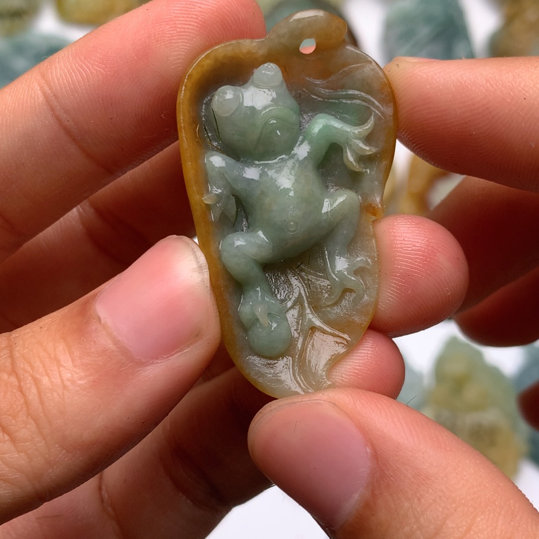 定制翡翠未镶嵌翡翠