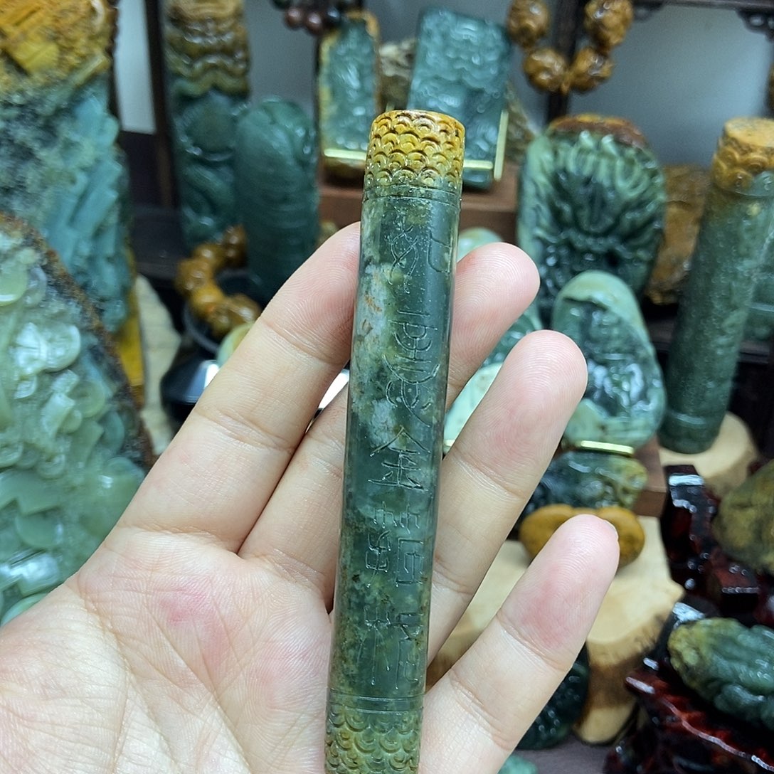 岫岩河磨玉（透闪石质玉）未镶嵌挂件