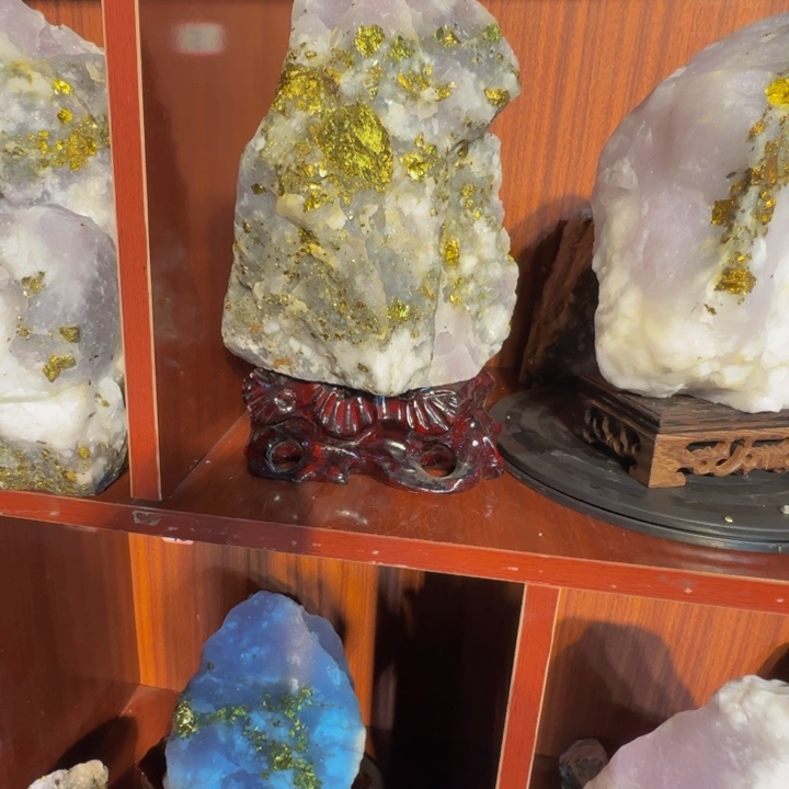 想***标金属图一我哦哦哦哦哦哦哦