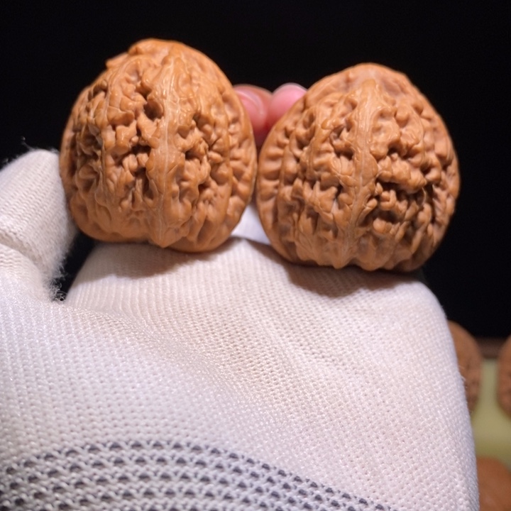 抖***6吊坠文玩核桃42红锦鲤