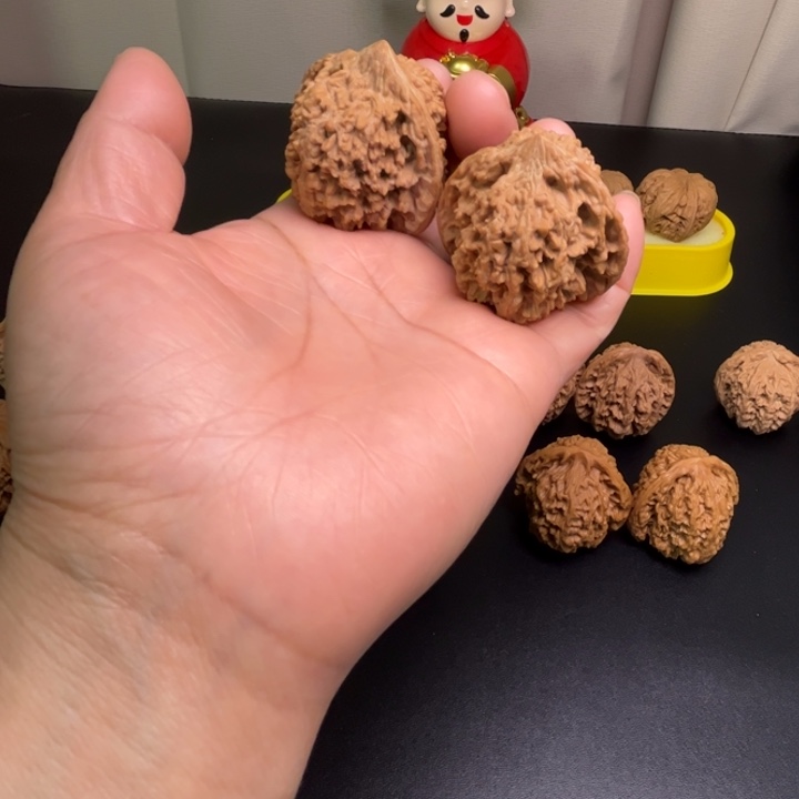 吊坠桃核满天星41