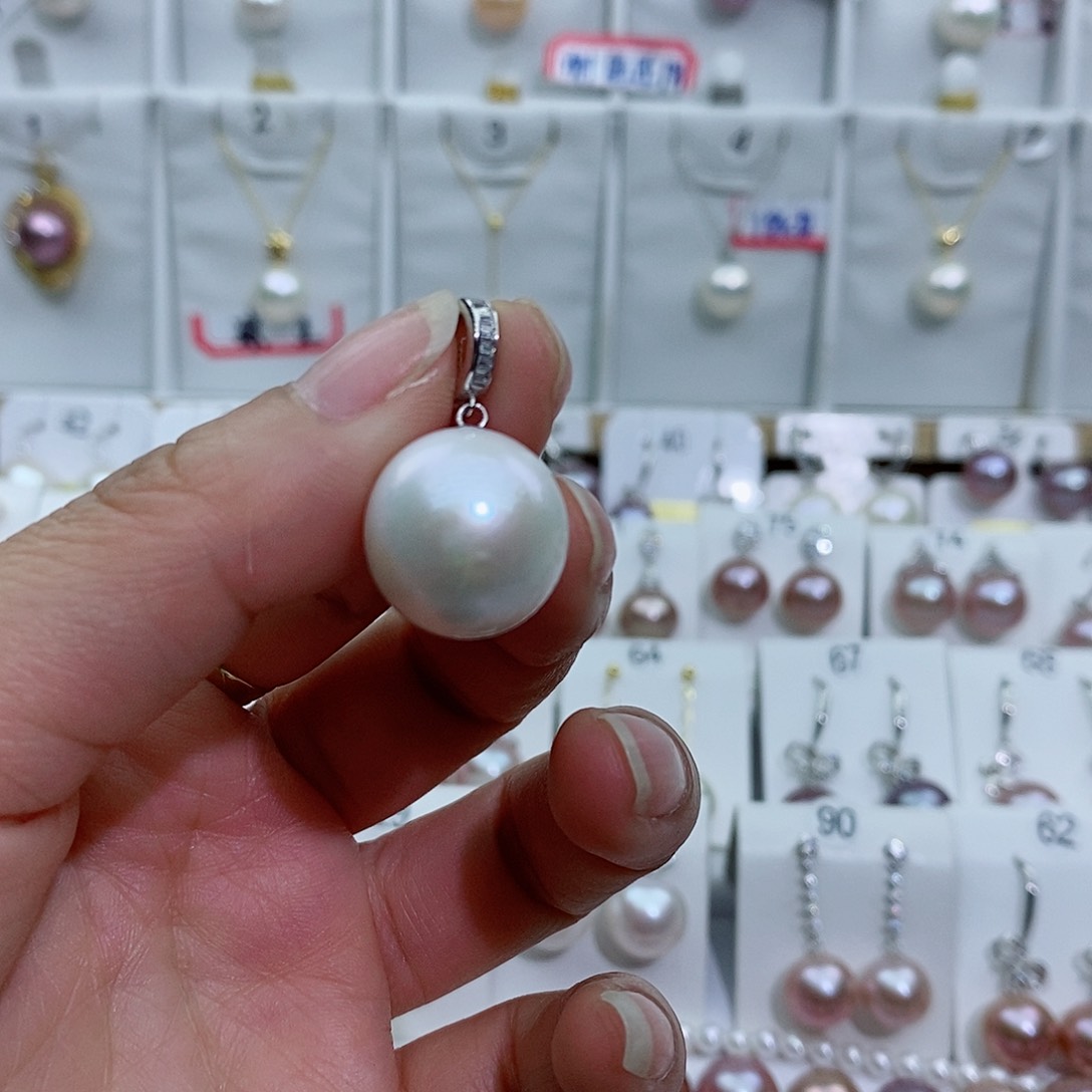 淡水珍珠银S925镶嵌吊坠(赠链)