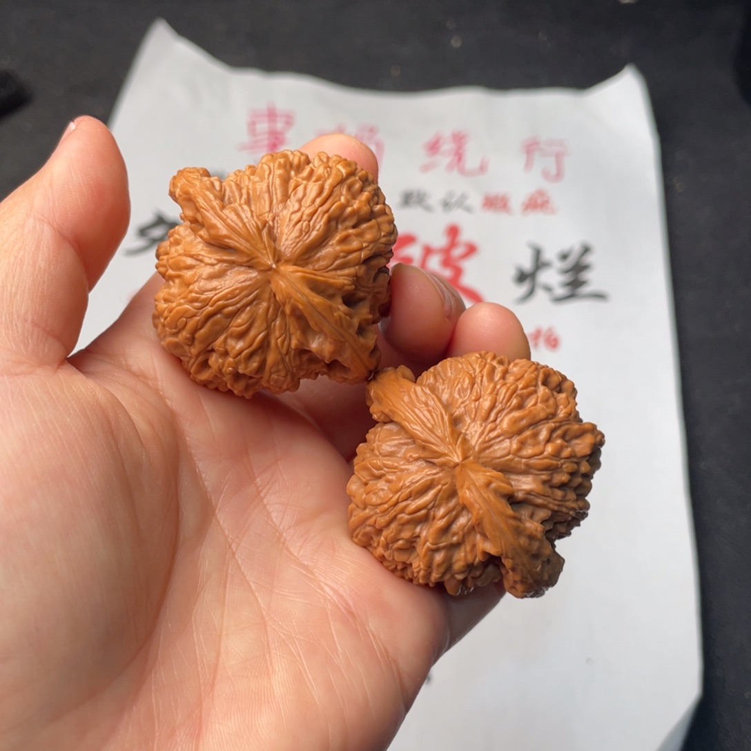 把件文玩核桃571。45白狮子