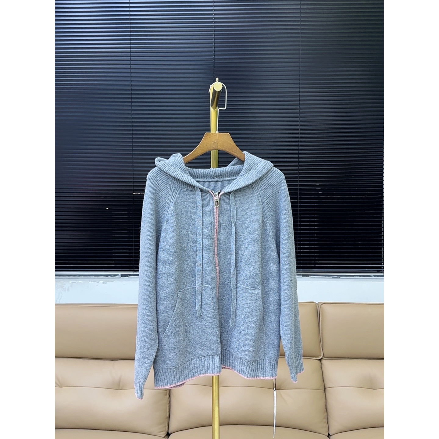 品牌原单MC&ME柔软软糯重磅克重羊毛开衫毛衣—灰色—M188