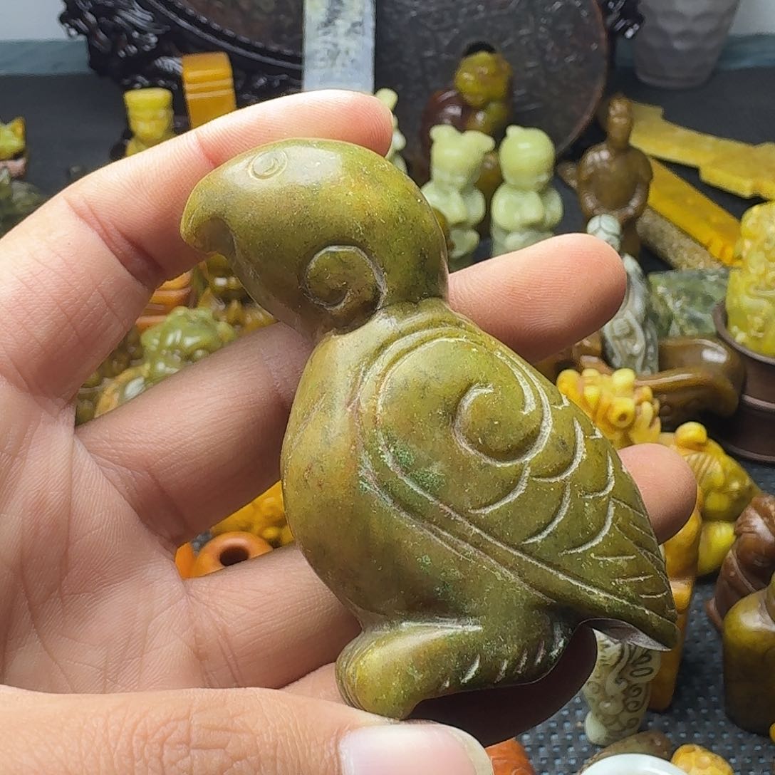 白玉菩提吊坠。。。