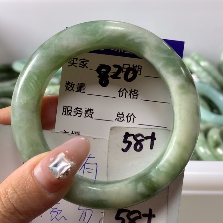 蛇纹石玉手镯未镶嵌820