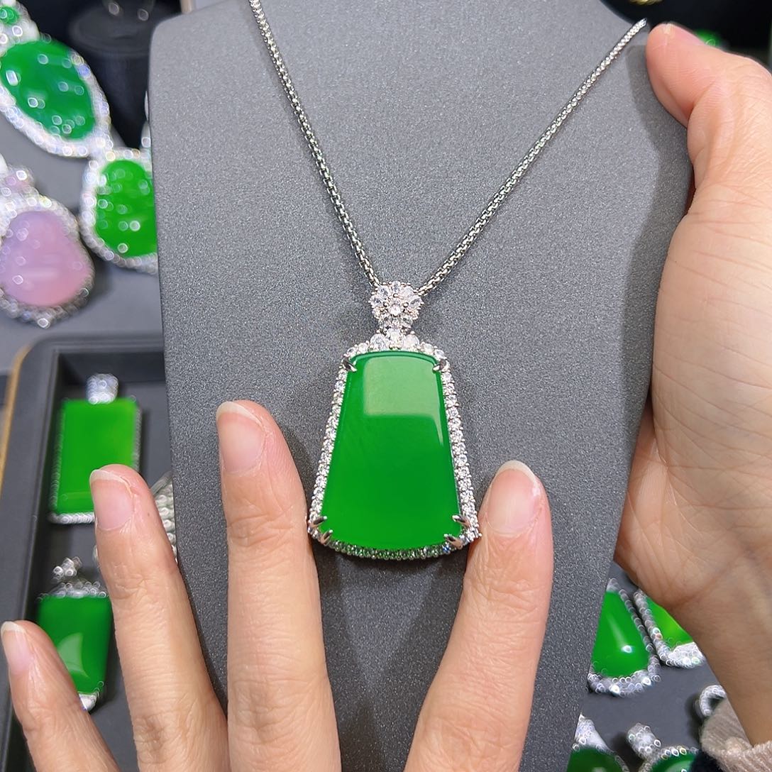 玛瑙/玉髓合金颈饰