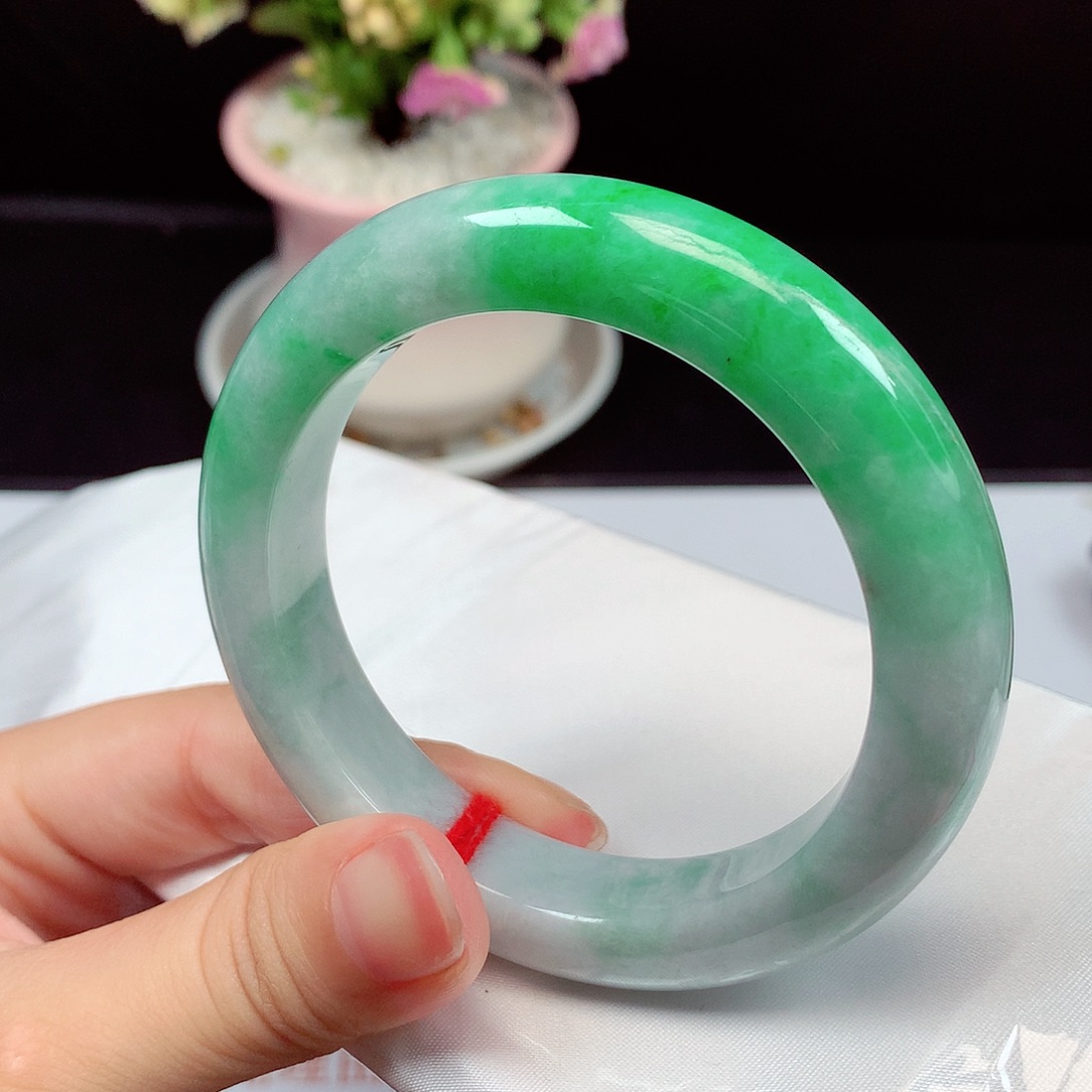 翡翠未镶嵌手镯636