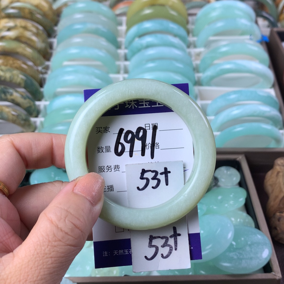 蛇纹石玉手镯未镶嵌6991