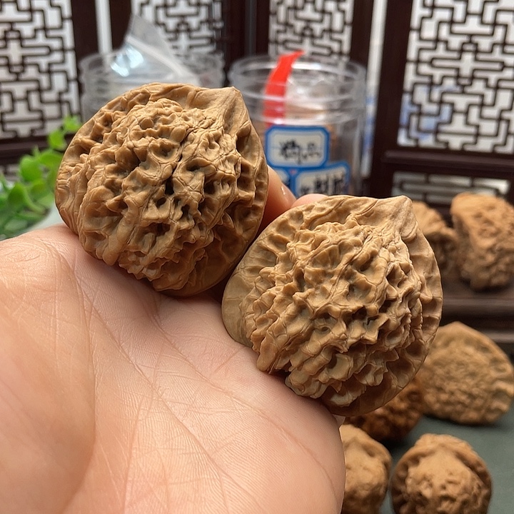 文玩核桃吊坠官帽