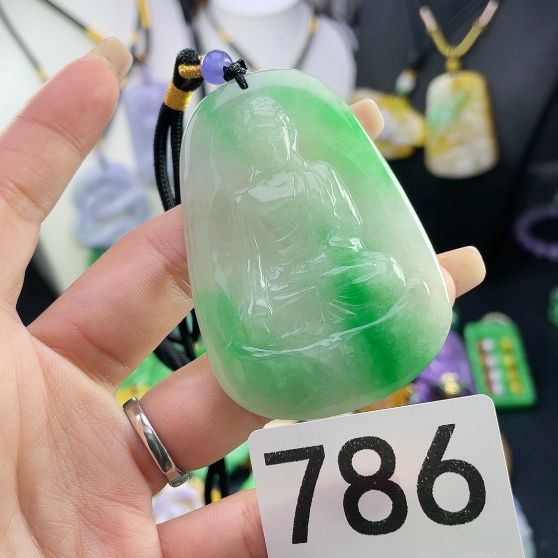 翡翠未镶嵌吊坠(赠链)