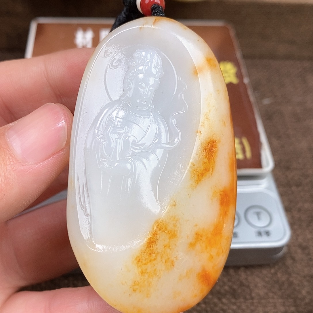 和田玉颈饰未镶嵌