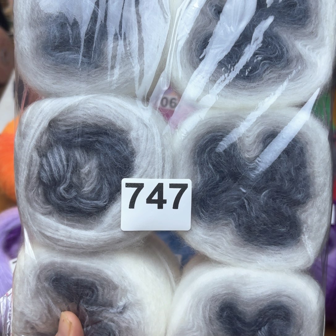 织绣747号福利福利真丝马海毛一包