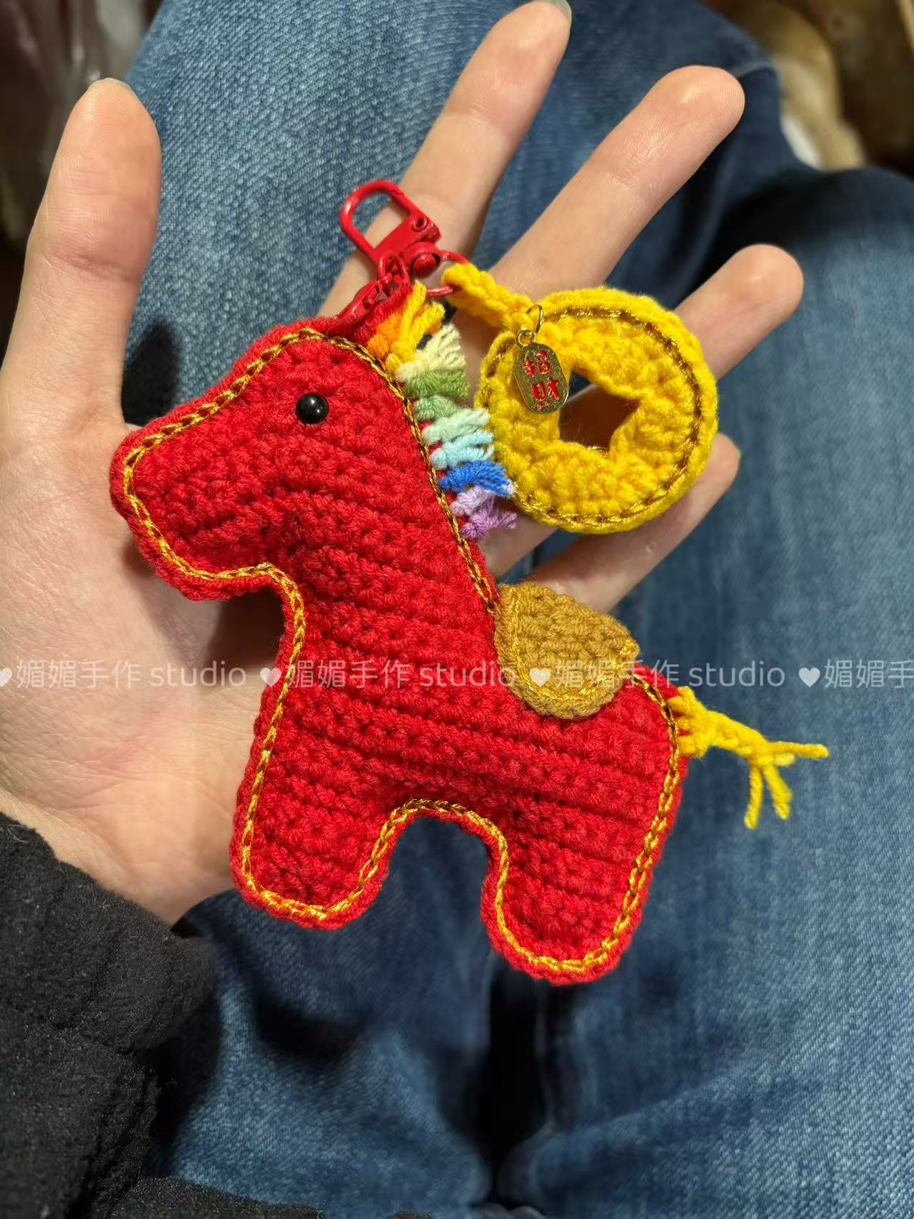 （材料包）手工钩织马上有钱本命年小马毛线钥匙扣包包挂饰精美礼物