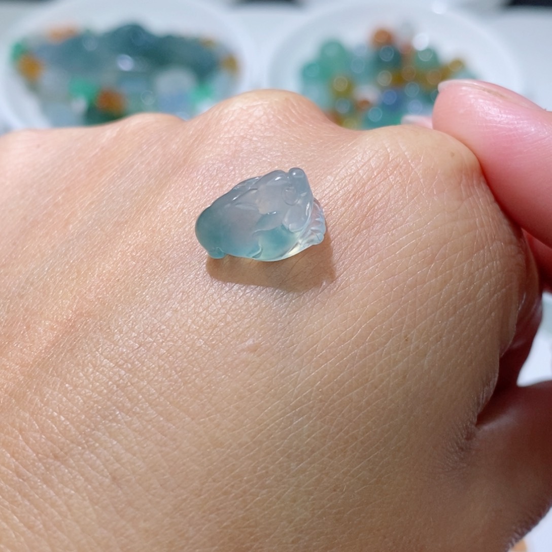 定制翡翠未镶嵌翡翠