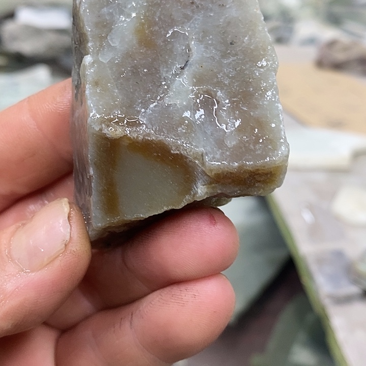 和田玉（糖玉）未镶嵌颈饰