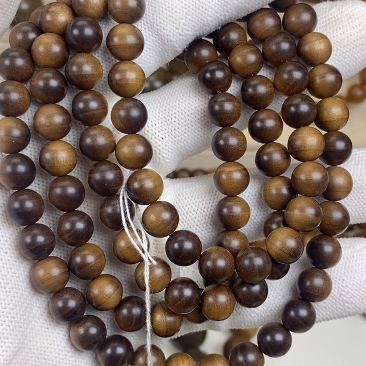 奔***间0.8/108老山檀香树心老料沉水