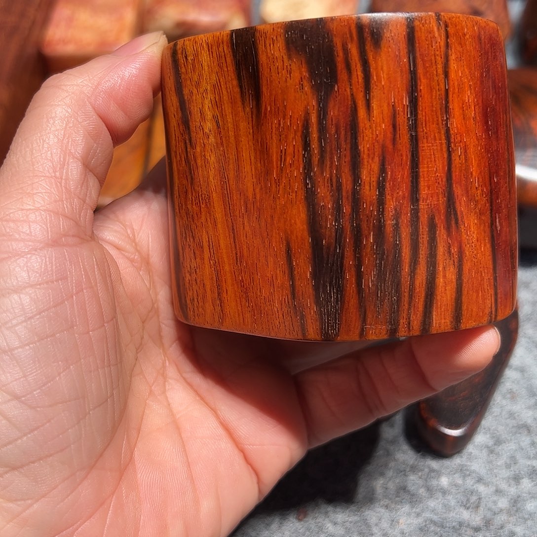 用***9交趾黄檀（大红酸枝）