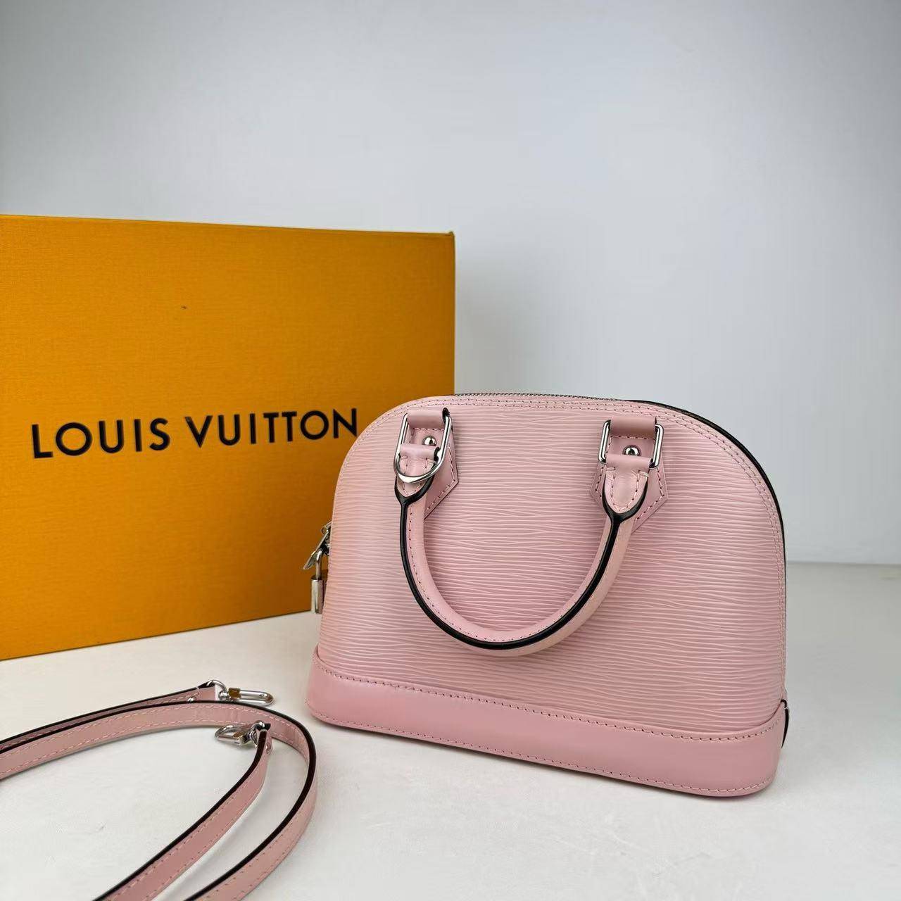 95新 LouisVuitton/路易威登 胖虎佳佳/公价0/箱包/两用包/31B25