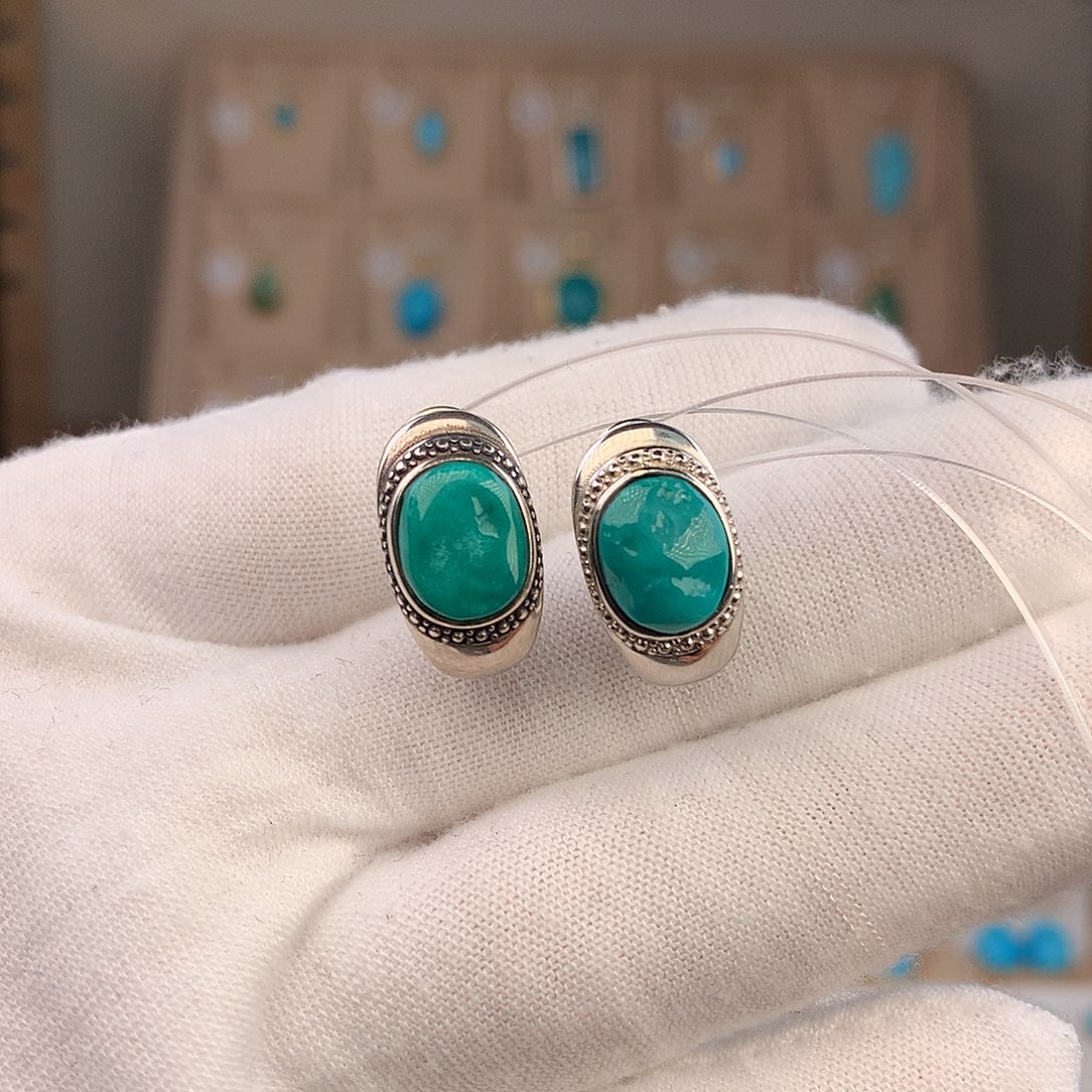 绿松石银S925镶嵌耳饰