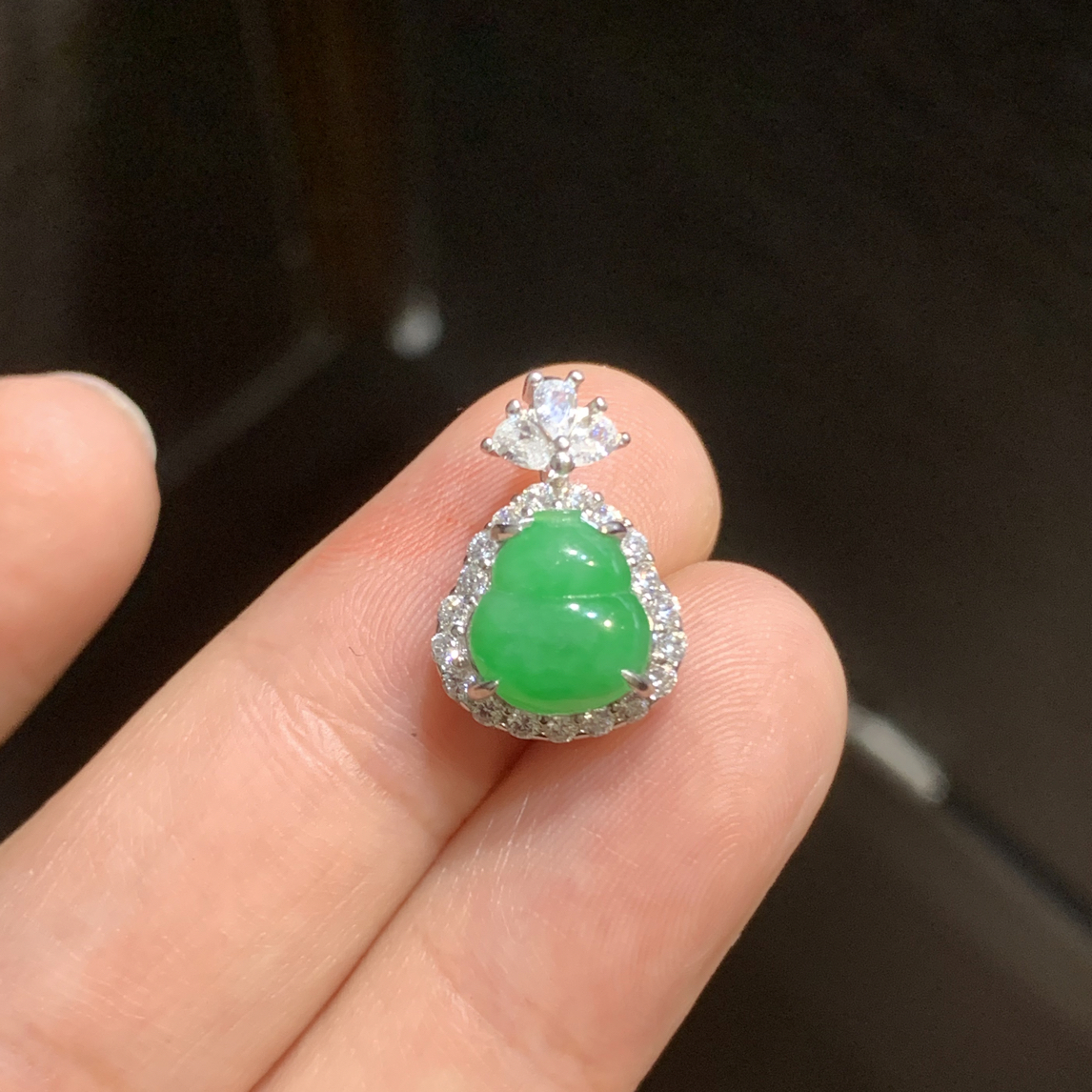 缅甸天然a货翡翠满绿小葫芦吊坠