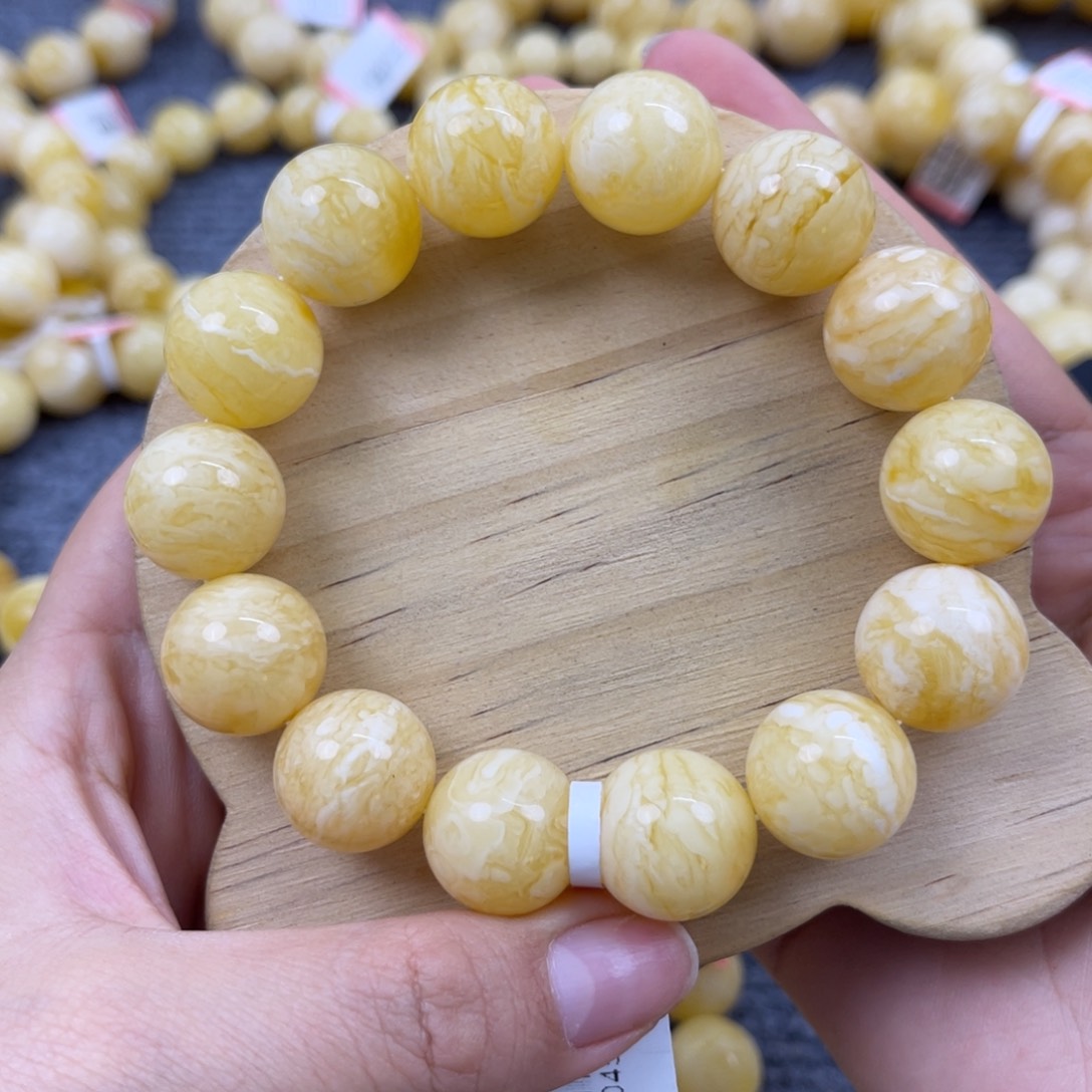 琥珀裸石未镶嵌尺寸16