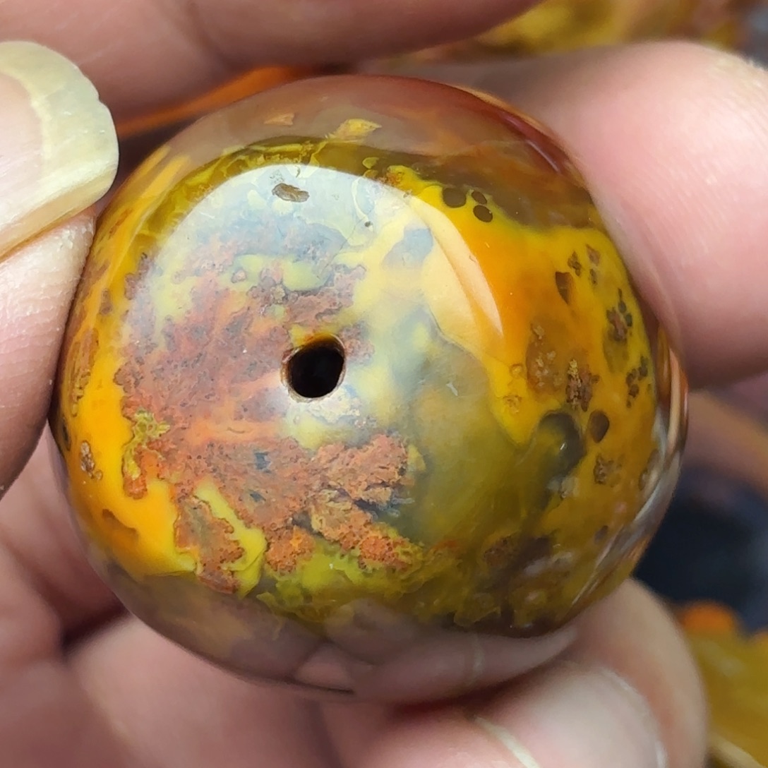 皑***封玛瑙/玉髓未镶嵌玛瑙