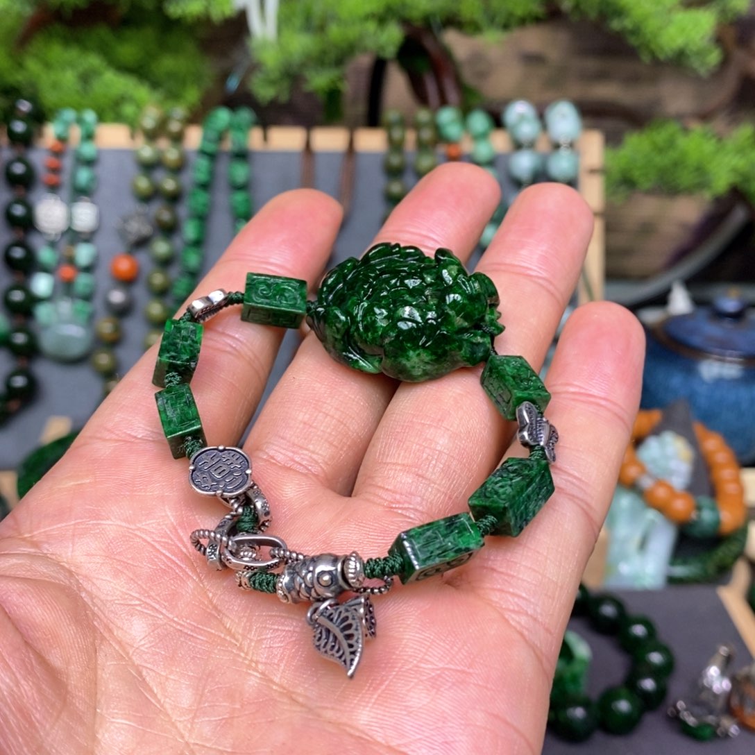 翡翠手链未镶嵌兜*儿漂亮美眉