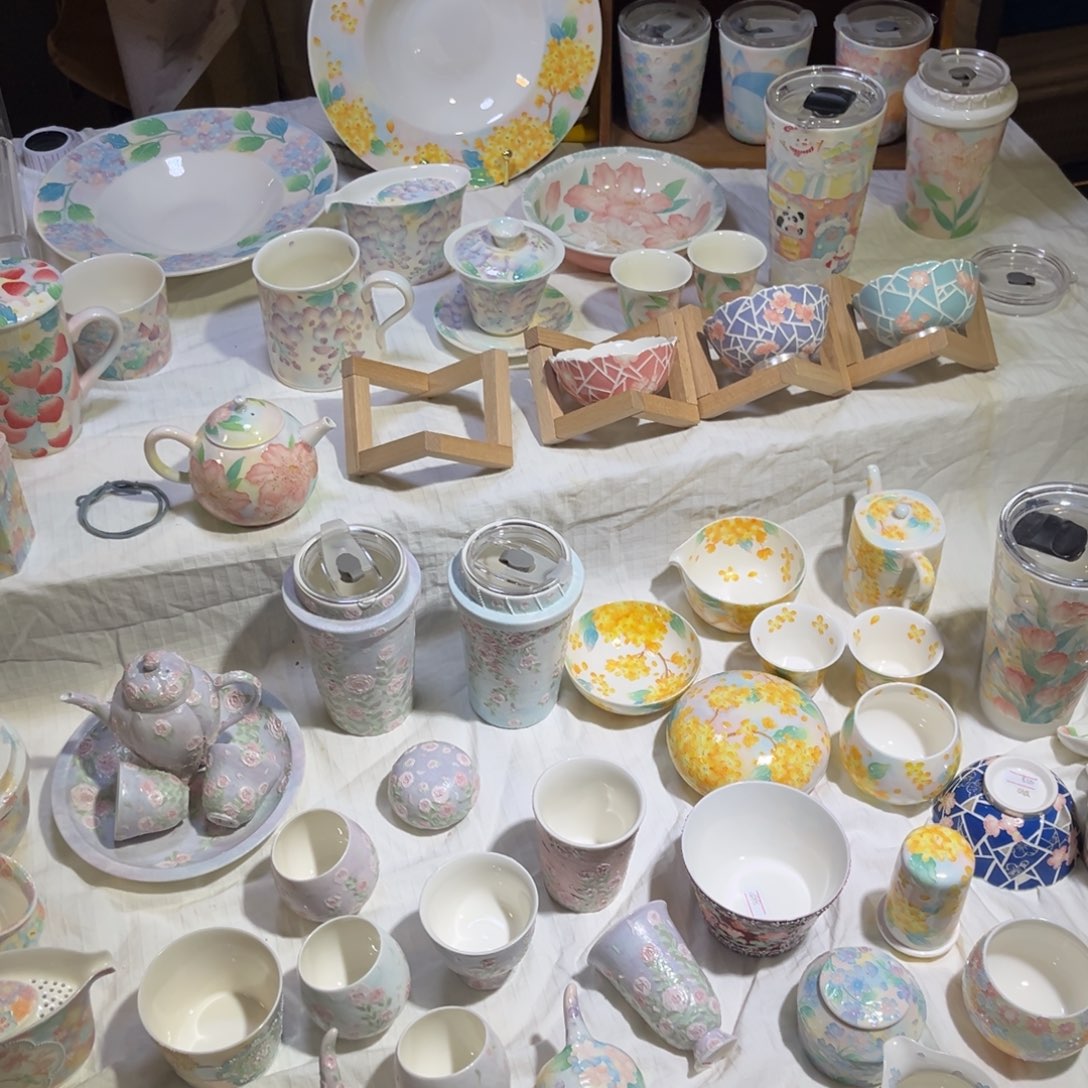 摆件哈哈哈哈哈哈哈哈哈哈哈